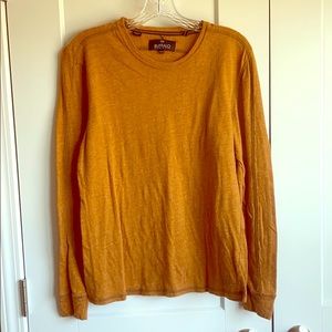 Long sleeve t-shirt